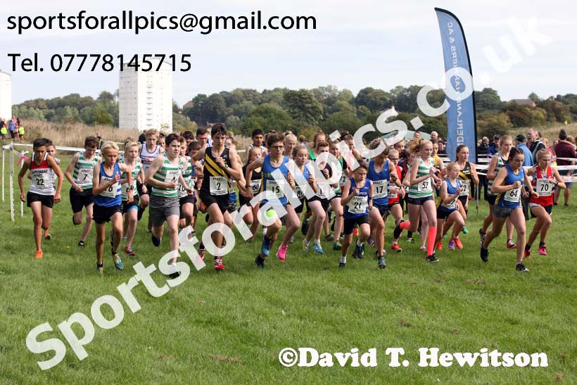 Boys and girls under-15s, Sunderland Harriers Cross Country Relays, Farringdon, Sunderland . Photo: David T. Hewitson/Sports for All Pics